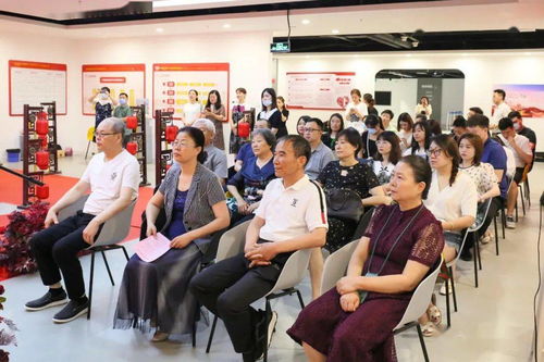 濟(jì)南高新區(qū)為10對(duì)新人舉行集體頒證