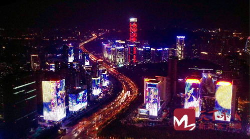 視頻 天下泉城 中國濟(jì)南 祝福祖國的中國紅照亮夜空
